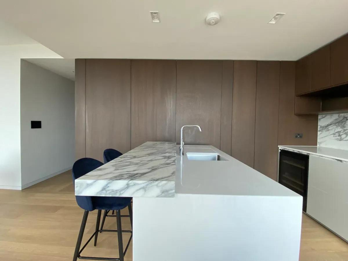 Luxury Sophia 4 Bedroom 8 Sleeps *